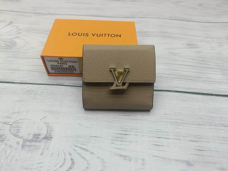 LV Wallets 49